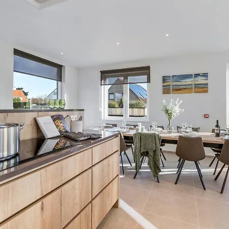 Ferienhaus Maison Josephine - Spacious House For 12 People