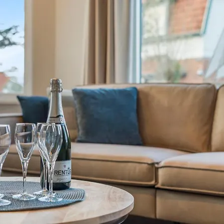 Maison Josephine - Spacious House For 12 People