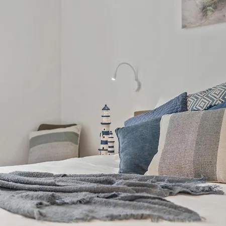 Maison Josephine - Spacious House For 12 People